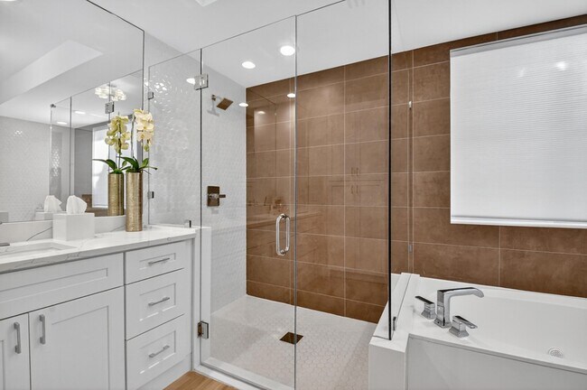 Building Photo - 2237 NW 53rd St