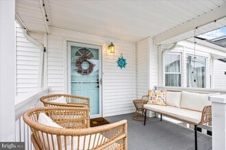 Building Photo - 208 N Lancaster Ave