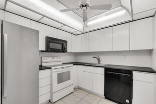 Building Photo - 600 Three Islands Blvd