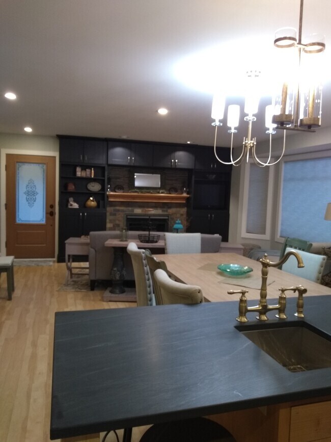 Building Photo - 21253 Lake George Blvd