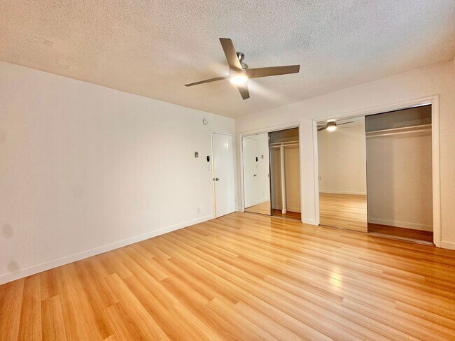 Building Photo - 1432 N Fairfax Ave