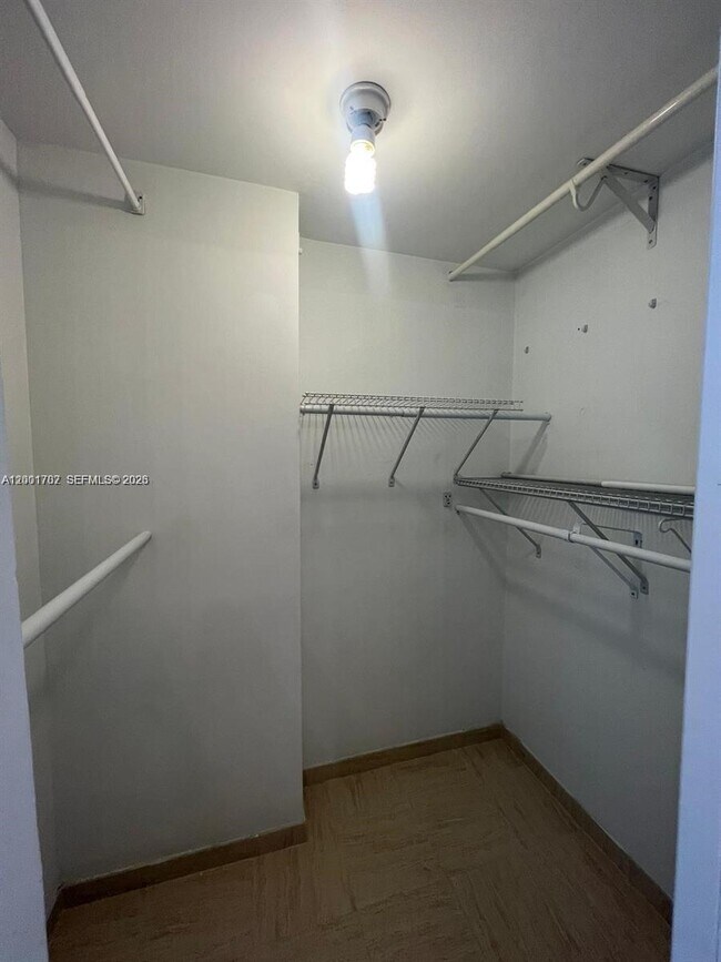 Building Photo - 2425 SW 27th Ave