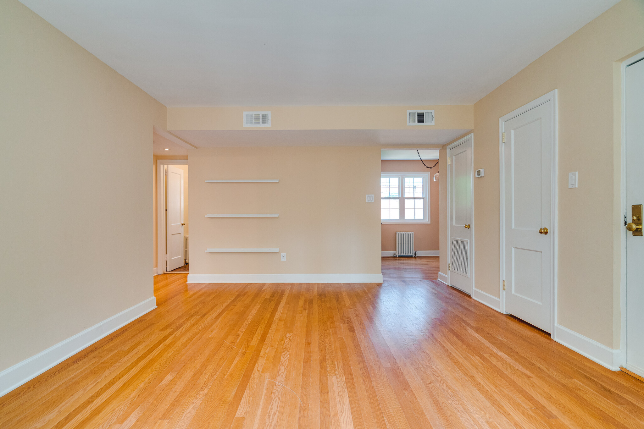 Living room - 1304 N Meade St