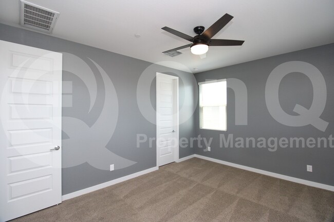 Building Photo - 31925 N 125th Ave