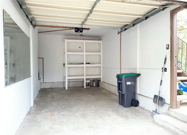 Building Photo - 2303 Presado Dr