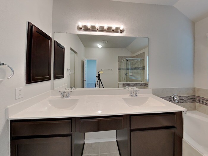 Building Photo - 13619 Sloth Bear Ct