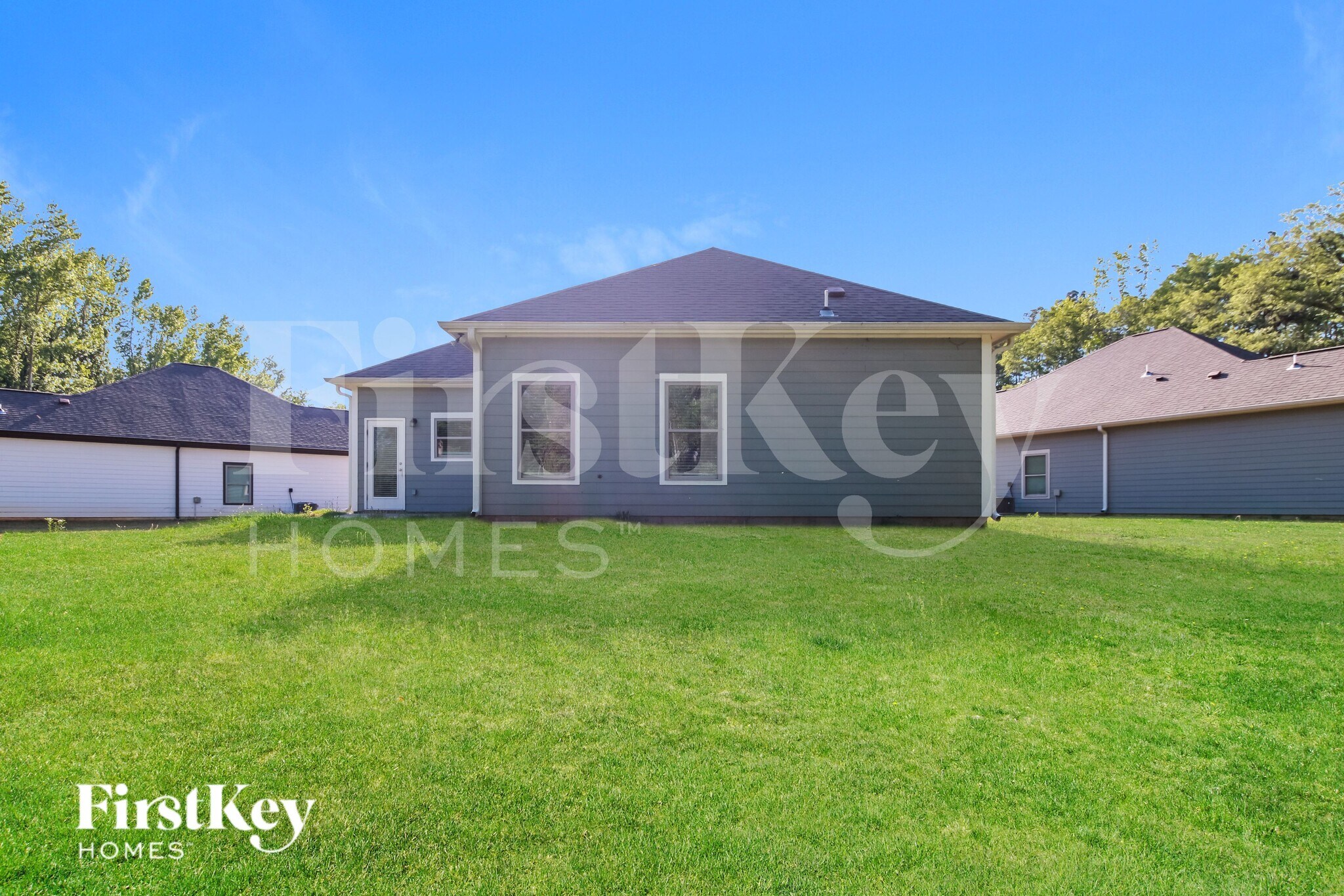 Building Photo - 305 Avalon Wy