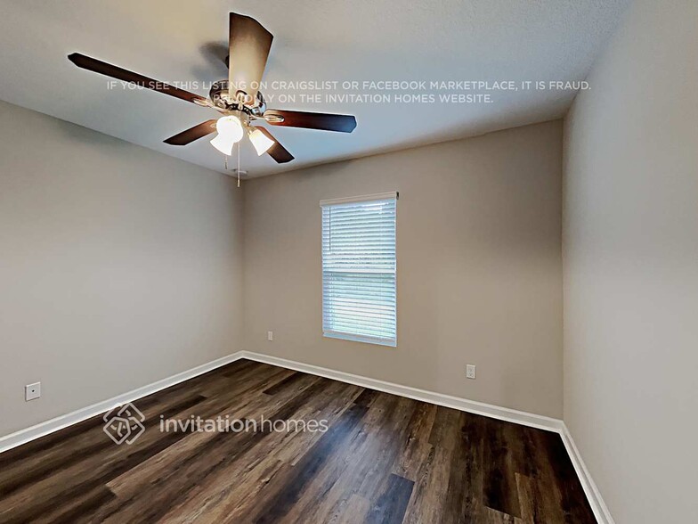 Building Photo - 4580 SW Darwin Blvd