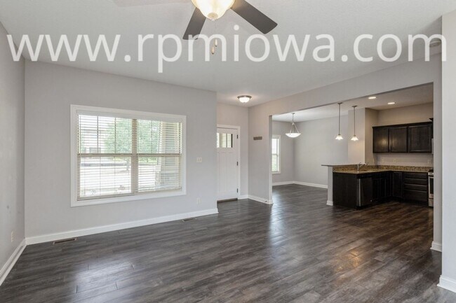 Building Photo - LARGE PRAIRIE TRAIL HOME!! 4 Bedroom, 3.5 Bath Home in Ankeny