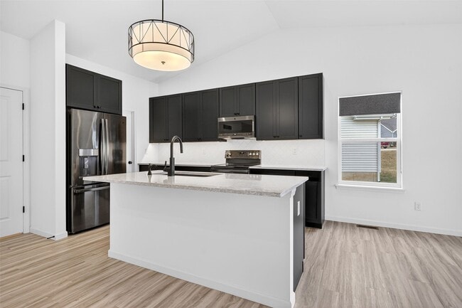 Building Photo - 203 Homestretch Ln