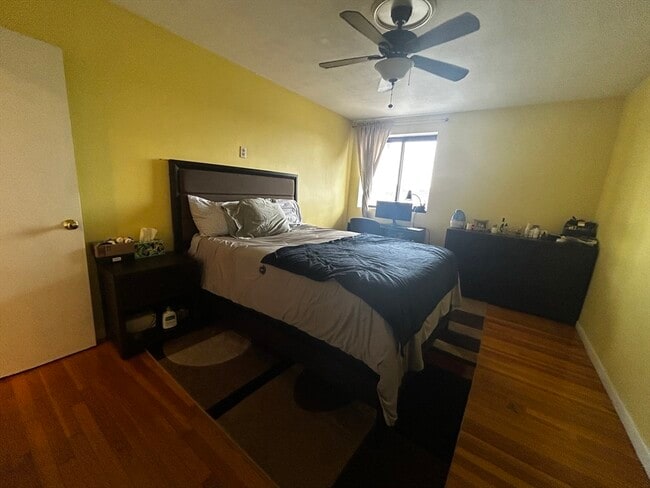 Building Photo - 400 Savin Hill Ave