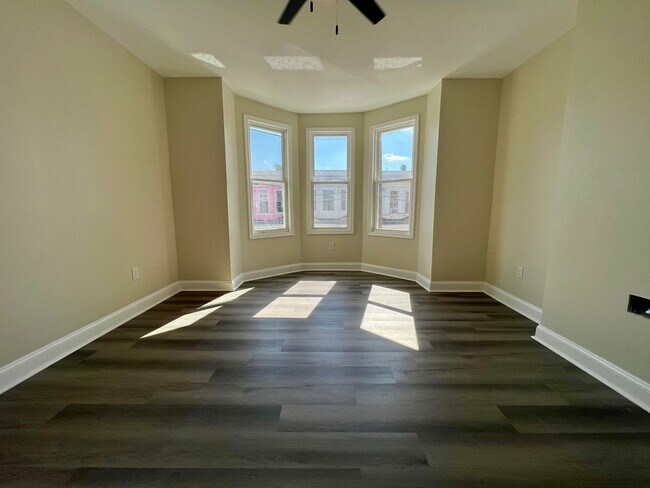Building Photo - Newly Renovated 3-Bedroom Townhome in Cobb...