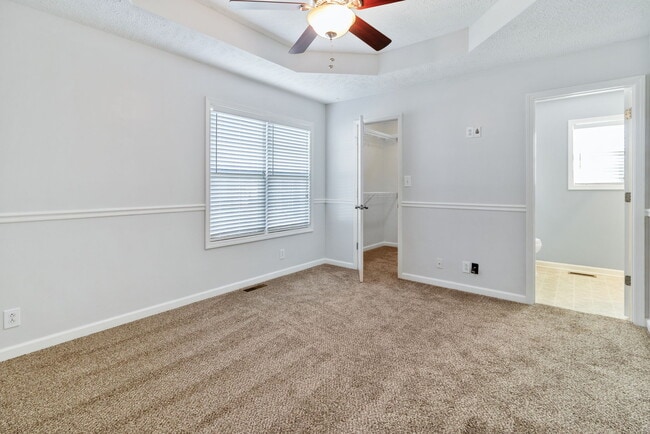 Building Photo - 942 Drum Ln