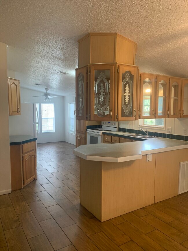 2431 Bruton Rd 2431 Bruton Rd Plant City FL 33565 Apartment Finder