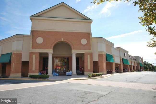 Building Photo - 908 Reserve Champion Dr