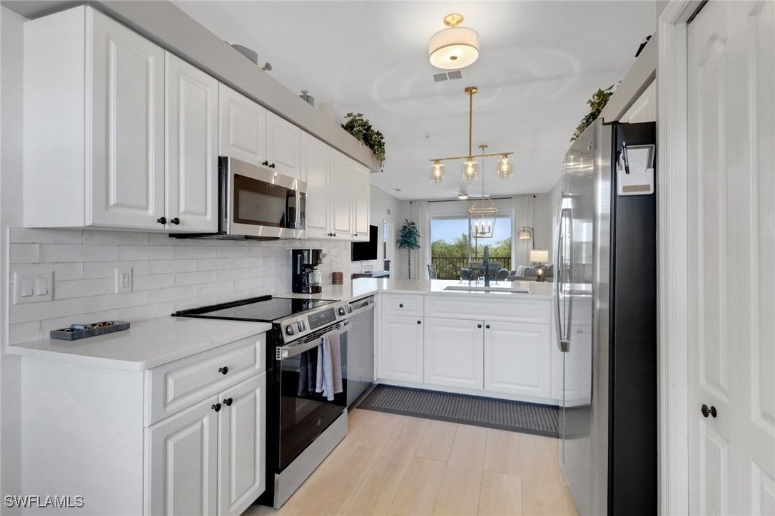 Building Photo - 3830 Sawgrass Way