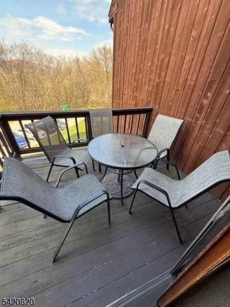 Building Photo - 2 Stowe Ct