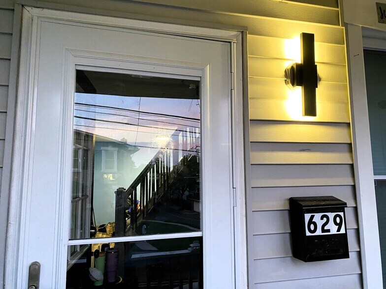 Building Photo - 629 Beech St