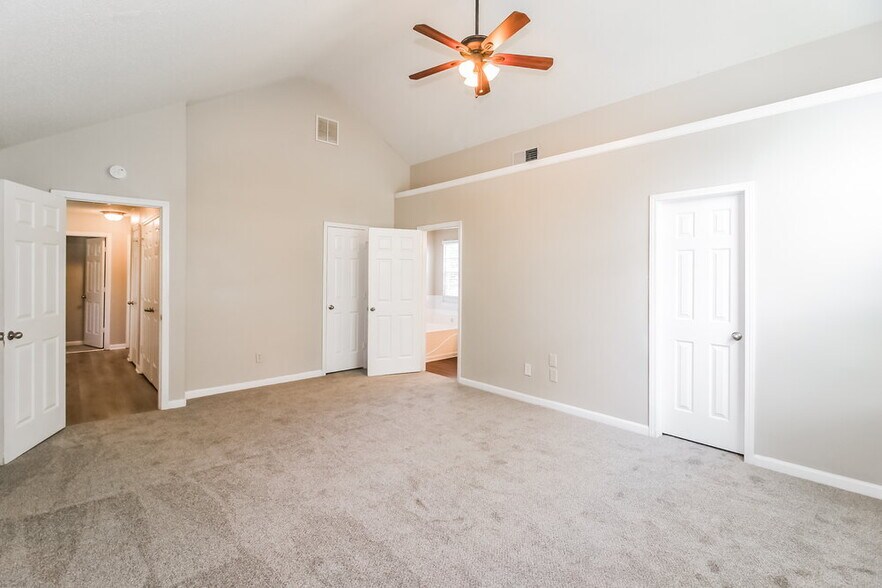 Building Photo - 2962 Knoll View Pl