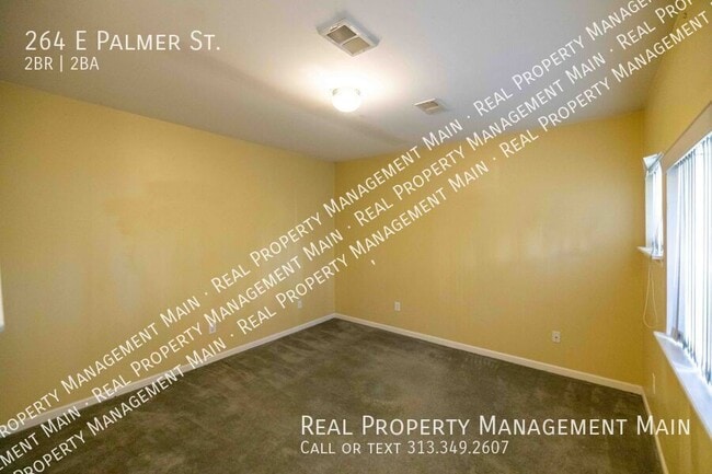 Building Photo - 264 E Palmer St