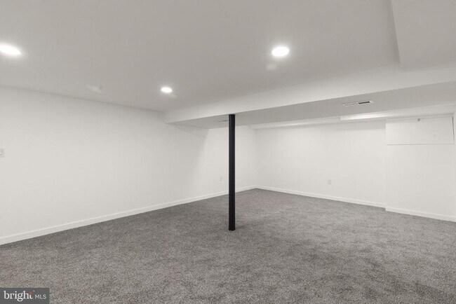 Building Photo - 8723 Lackawanna Ave