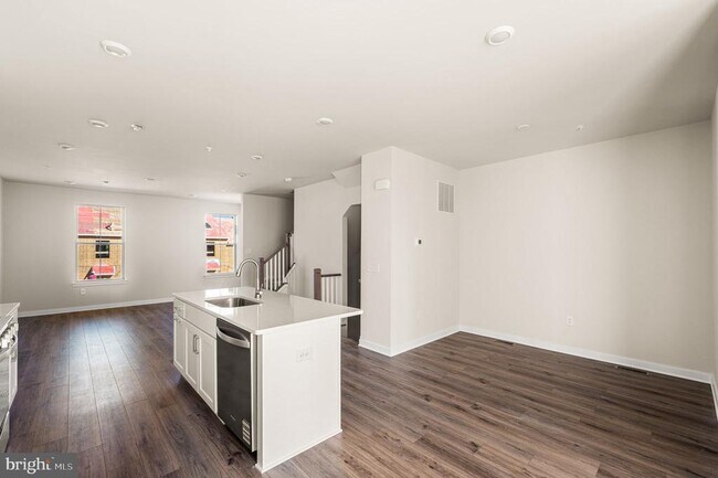 Building Photo - 106 Abramo Victor Dr