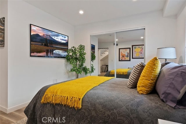 Building Photo - 13536 Vanowen St