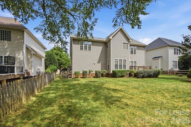 Building Photo - 16903 Hampton Trace Rd