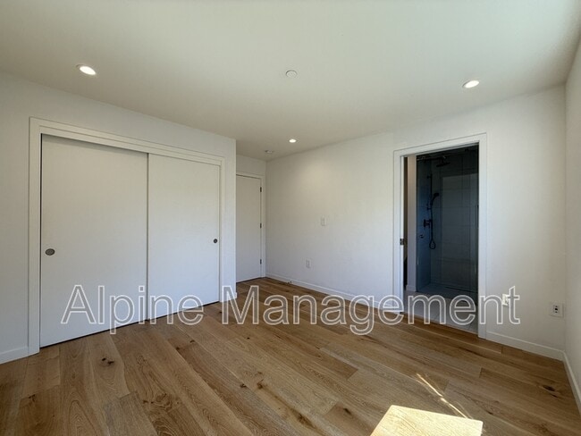 Building Photo - 1163 W Iowa Ave