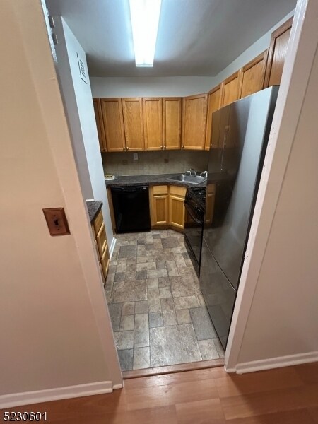 Building Photo - 285 Aycrigg Ave