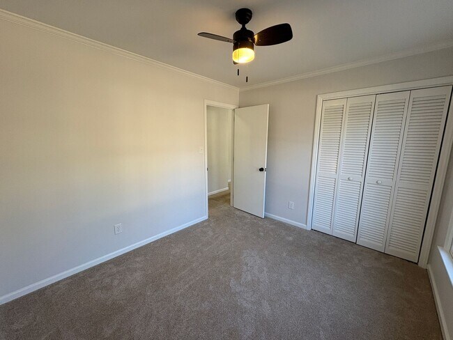 Building Photo - Rent Special on Beautifully Updated 3 Bedroom Home!