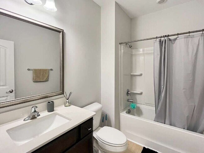 Building Photo - 44 Jazz Dr