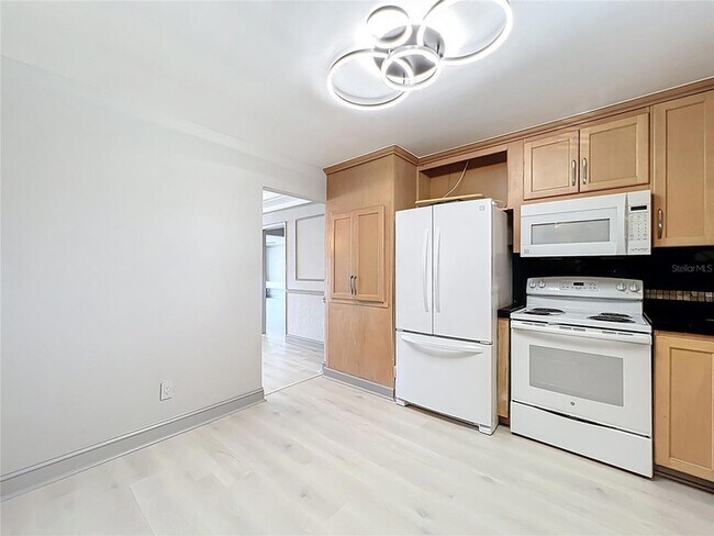 Building Photo - 3717 46th Ave S