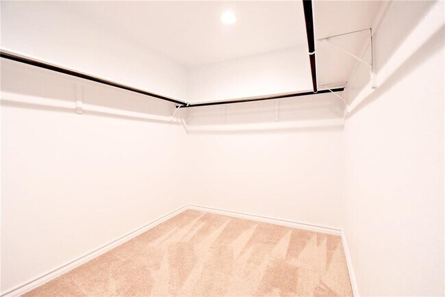 Building Photo - 548 Appalachian Trl