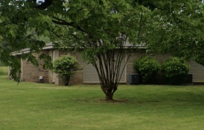 Building Photo - 25600 Smithfield Rd