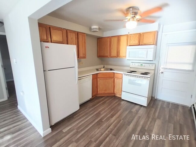 Building Photo - 1014 Westmoreland Rd