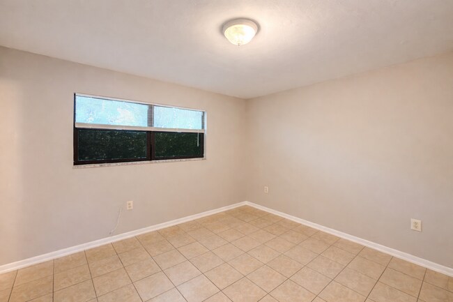 Building Photo - 2068 Franklin St