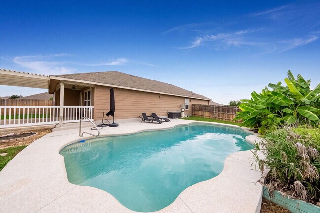Building Photo - Your Own Pool, Your Own Corner Lot, Your Own Slice of Texas Calm