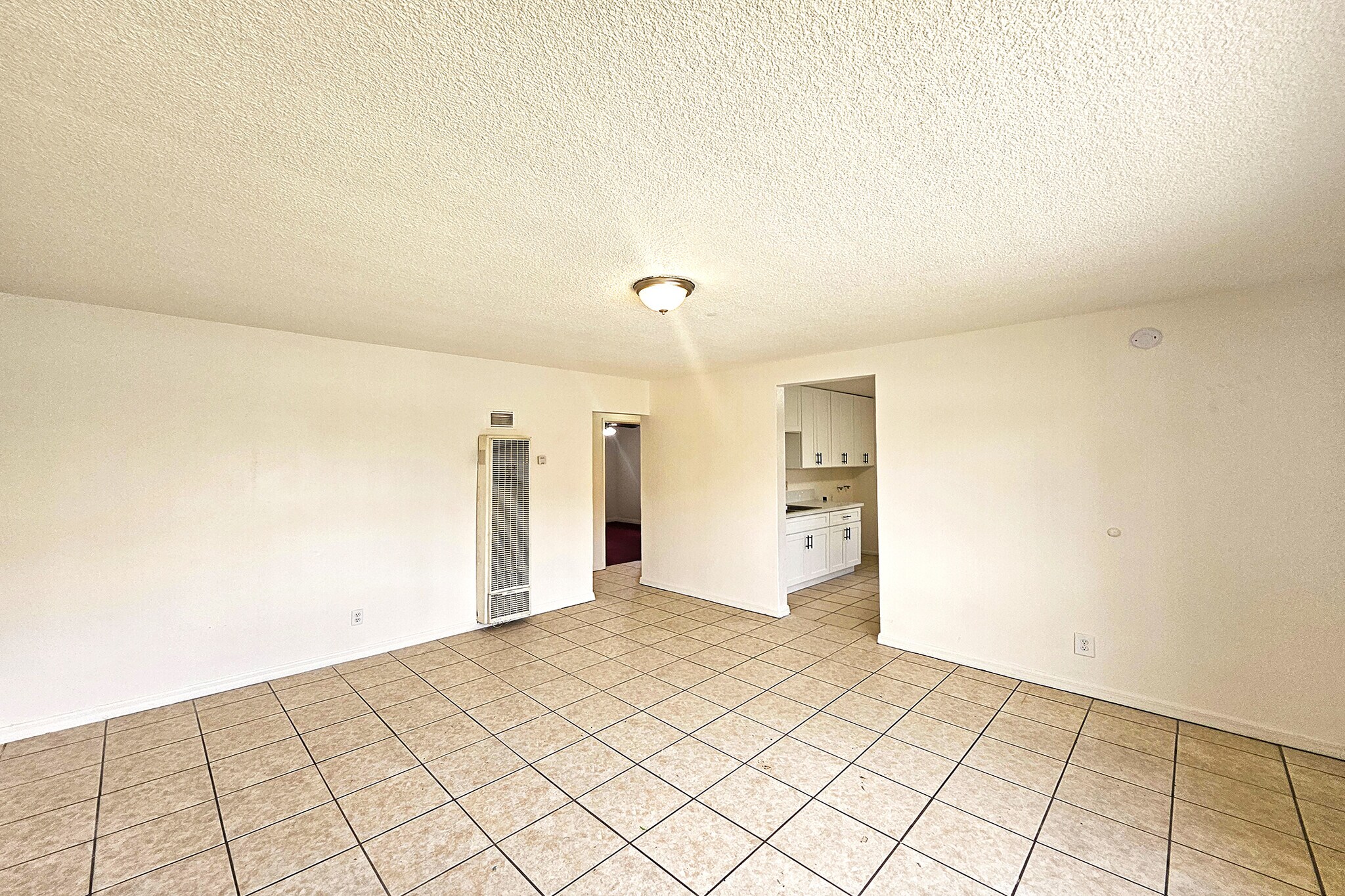 Building Photo - 1214 E 82nd St