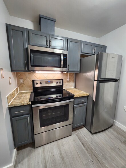 Building Photo - 10555 Turtlewood Ct