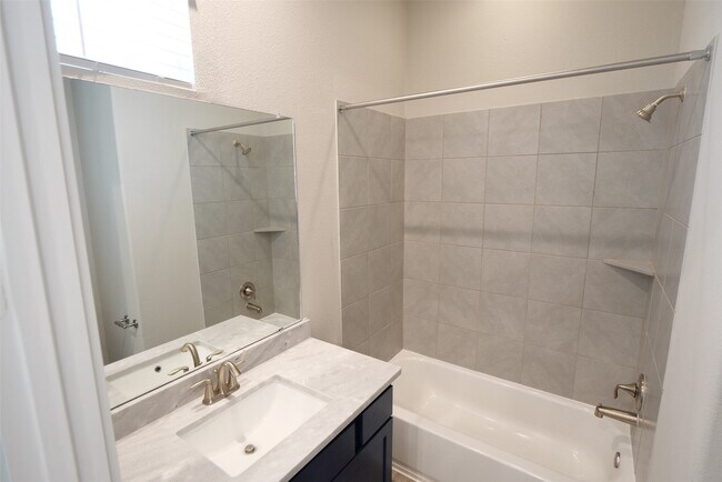 Building Photo - 9004 Lonestar Creekbend Ln