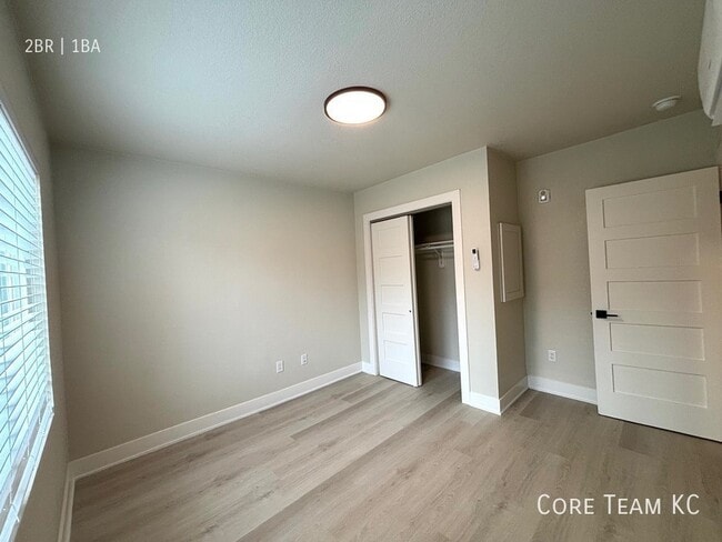 Building Photo - 4337 Mercier St