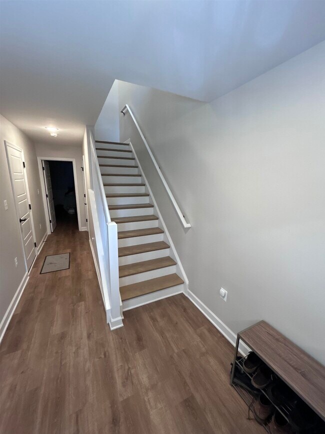 Building Photo - 1441 DERBY Dr