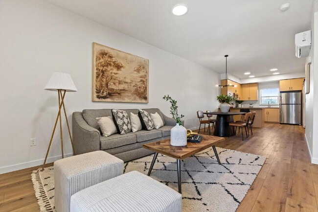 Building Photo - 7475 W Swain Ln