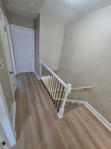 Building Photo - 1926 Guy Way