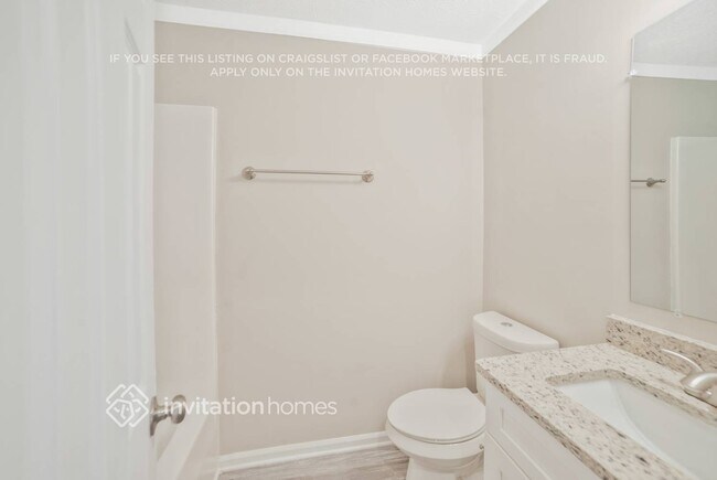 Building Photo - 468 Summerville Dr NW