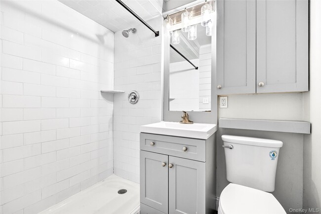 Building Photo - 48 S Mill St