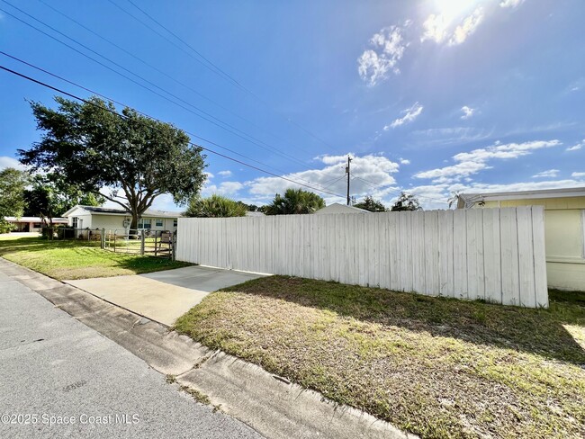 Building Photo - 1450 Anchor Ln