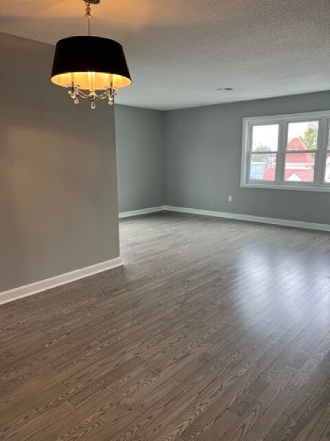 Building Photo - 386 Summer St