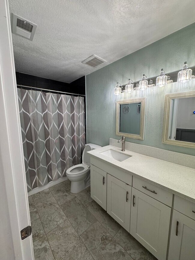 Building Photo - 3bed/2bath Chandler home for rent!